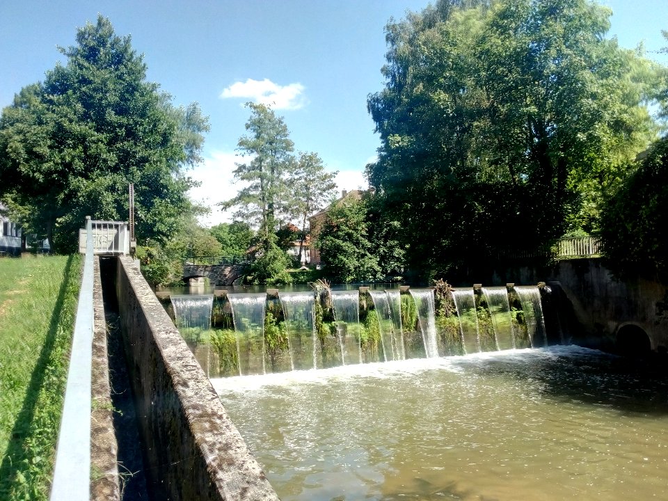 Pfinz, Wehr unterhalb Einmündung Kämpfelbach, Remchingen-Singen