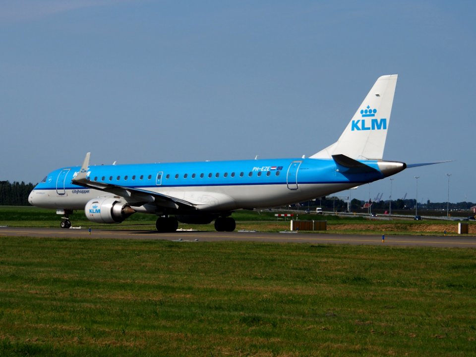 PH-EZE KLM Cityhopper Embraer ERJ-190STD (ERJ-190-100) - cn 19000288 pic4
