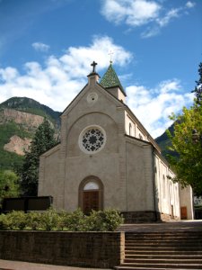 Pfarrkirche zum Heiligsten Herzen Jesu in Branzoll 3
