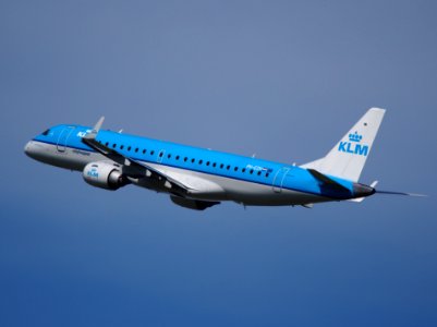 PH-EZH KLM Embraer ERJ-190STD (ERJ-190-100) taxiing at Schiphol (AMS - EHAM), The Netherlands, 18may2014, pic-2