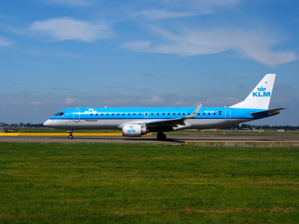 PH-EZF KLM Cityhopper Embraer ERJ-190STD (ERJ-190-100) taxiing at Schiphol (AMS - EHAM), The Netherlands, 18may2014, pic-2