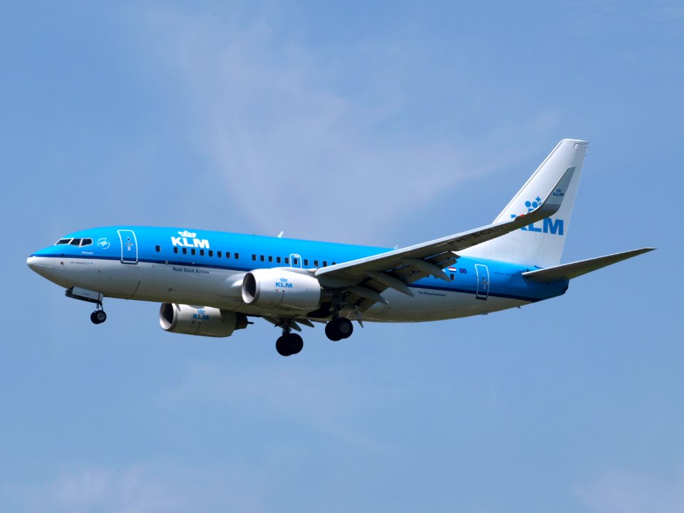 PH-BGL KLM Royal Dutch Airlines Boeing 737-7K2(WL) - cn 30369 pic2