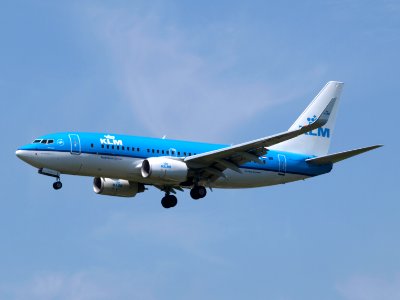 PH-BGL KLM Royal Dutch Airlines Boeing 737-7K2(WL) - cn 30369 pic2