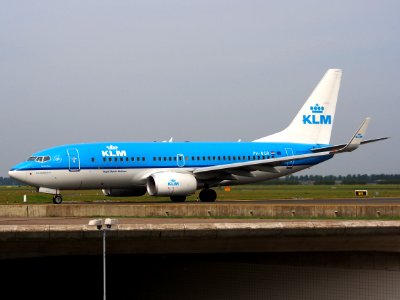 PH-BGR KLM Royal Dutch Airlines Boeing 737-7K2(WL) - cn 39446 taxiing 13july2013 pic2