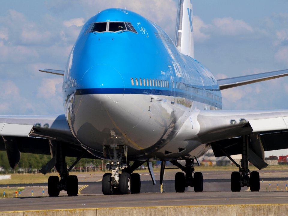 PH-BFD KLM Royal Dutch Airlines Boeing 747-406(M) - cn 24001 taxiing, 25august2013 pic-002