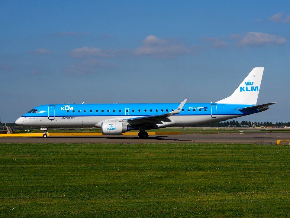 PH-EXB KLM Cityhopper Embraer ERJ-190STD (ERJ-190-100) - cn 19000658 at Schiphol (AMS - EHAM), The Netherlands, 16may2014, pic2