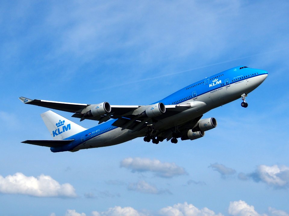 PH-BFE KLM Royal Dutch Airlines Boeing 747-406(M) - cn 24201 take-off 29july13 pic2