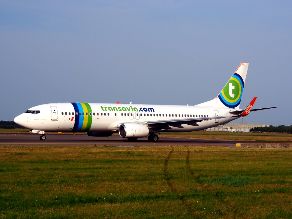 PH-GUB Transavia Boeing 737-8EH(WL) - cn 35832, taxiing 22july2013 pic-003