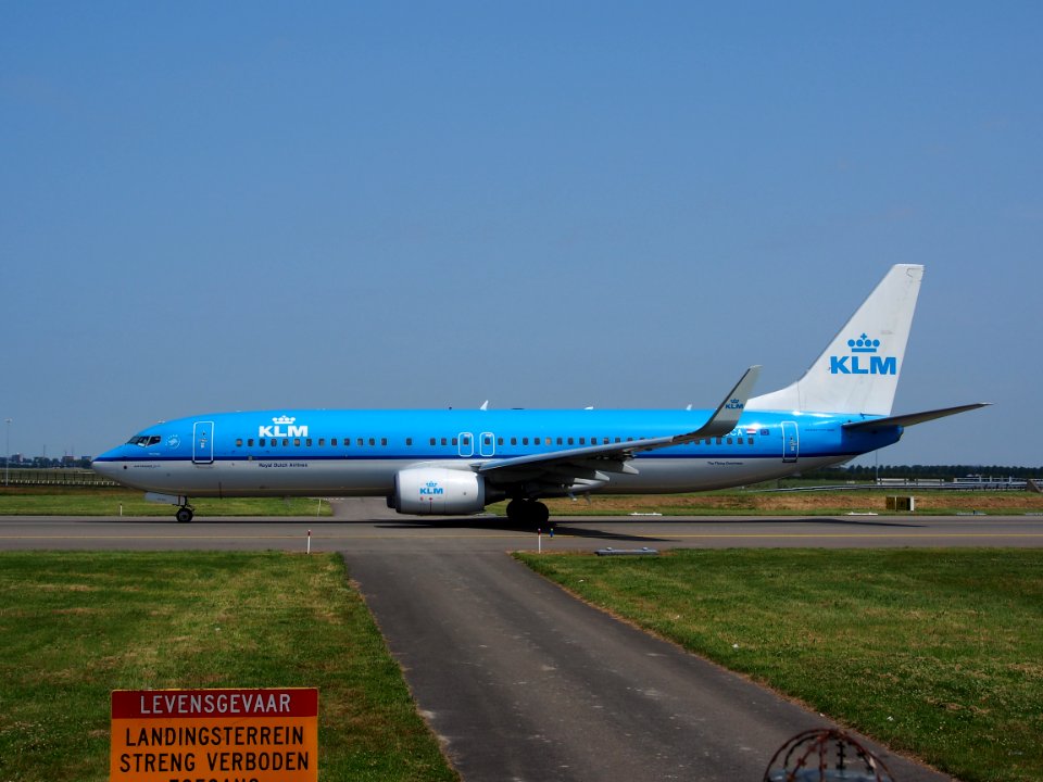 PH-BCA KLM Royal Dutch Airlines Boeing 737-8K2(WL) - cn 37820 pict4