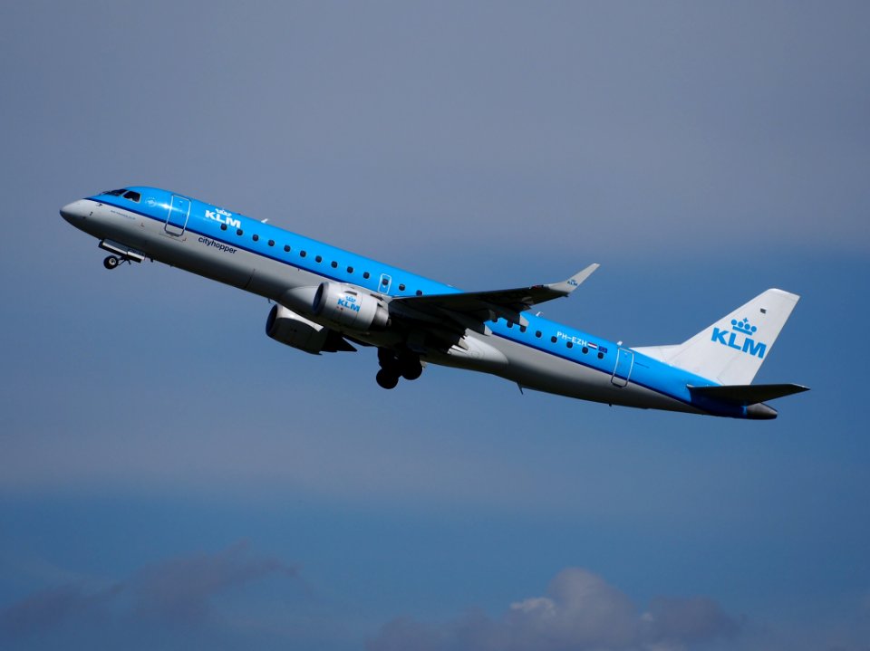 PH-EZH KLM Embraer ERJ-190STD (ERJ-190-100) taxiing at Schiphol (AMS - EHAM), The Netherlands, 18may2014, pic-1