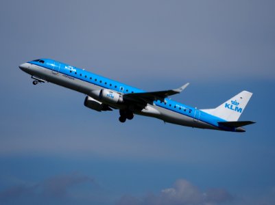 PH-EZH KLM Embraer ERJ-190STD (ERJ-190-100) taxiing at Schiphol (AMS - EHAM), The Netherlands, 18may2014, pic-1