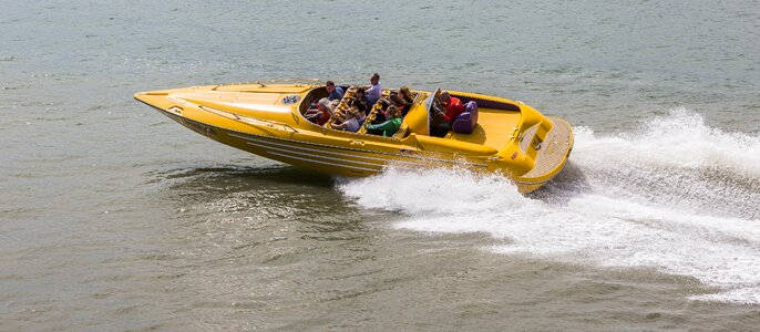 Powerboat speedboat motorboat