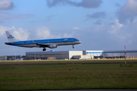 PH-EZY EHAM 2