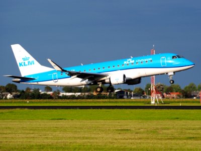 PH-EXI KLM Cityhopper Embraer ERJ-175STD (ERJ-170-200) at Schiphol (AMS - EHAM), The Netherlands pic7