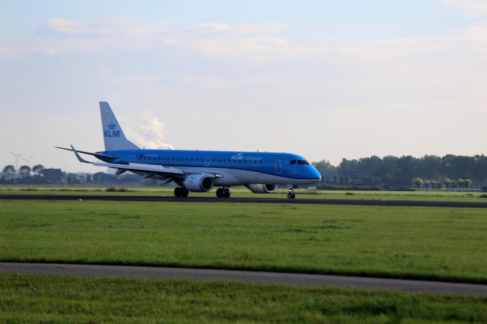 PH-EZH, EHAM