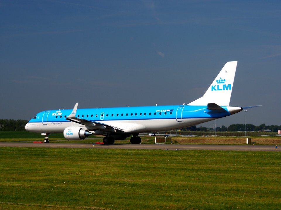 PH-EXB KLM Embraer 190 taxiing at Schiphol (AMS - EHAM), The Netherlands, 17may2014, pic-4