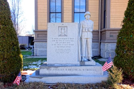 PFC Richard D. Devine Jr. Memorial - Saugus, Massachusetts - DSC04595