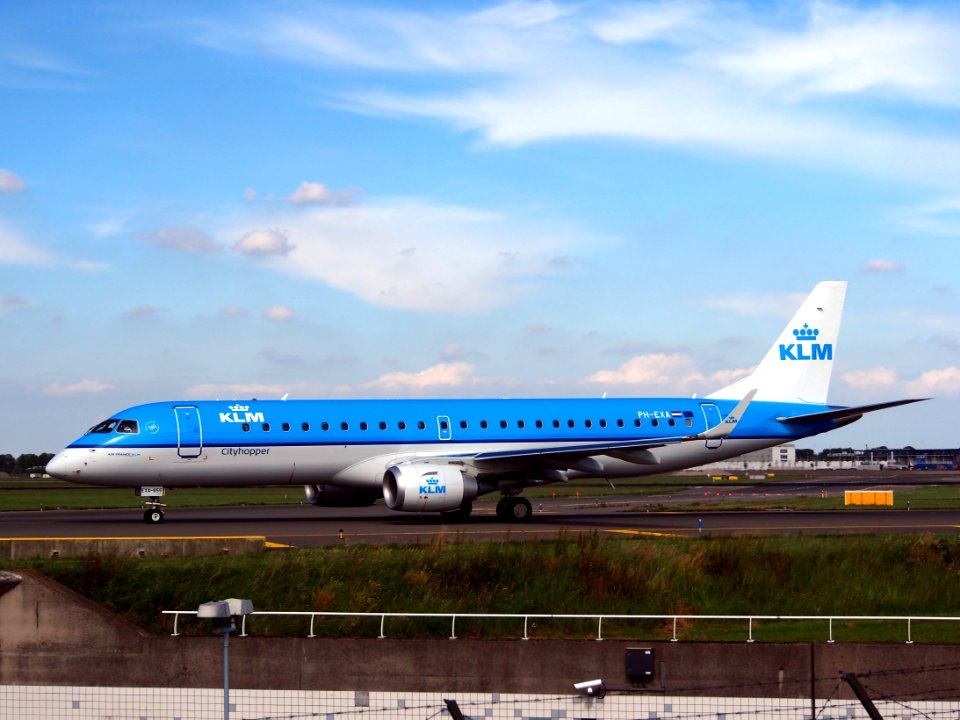 PH-EXA Embraer ERJ-190STD (ERJ-190-100) KLM Cityhopper taxiing at Schiphol (AMS - EHAM), The Netherlands, 18may2014, pic-2