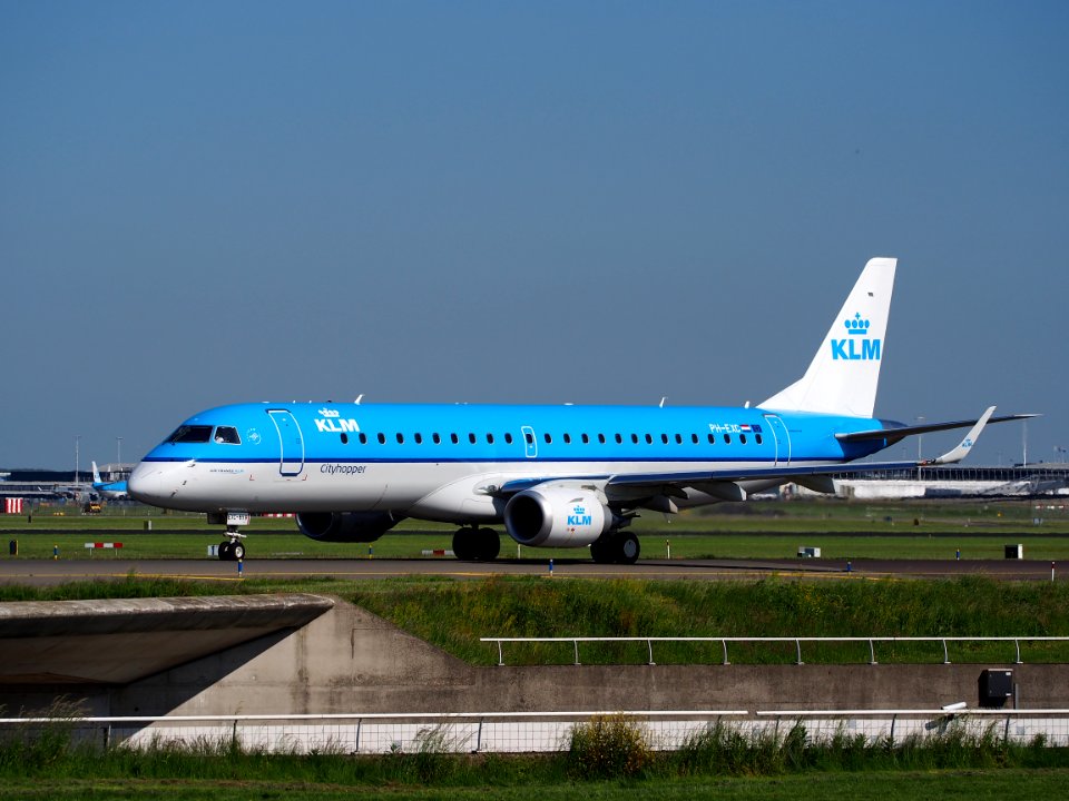 PH-EXC KLM Cityhopper Embraer ERJ-190STD (ERJ-190-100) at Schiphol (AMS - EHAM), The Netherlands, 16may2014, pic-1