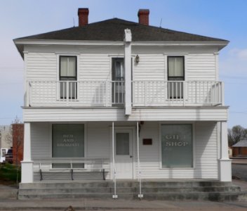 Phelps Hotel (Big Springs, Nebraska) from W