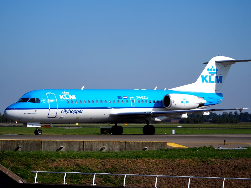PH-KZU KLM Cityhopper Fokker F70 - cn 11543 pic2
