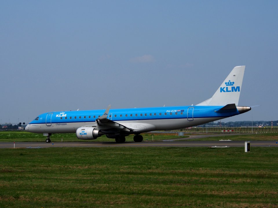 PH-EZR KLM Cityhopper Embraer ERJ-190STD (ERJ-190-100) - cn 19000375 pic8