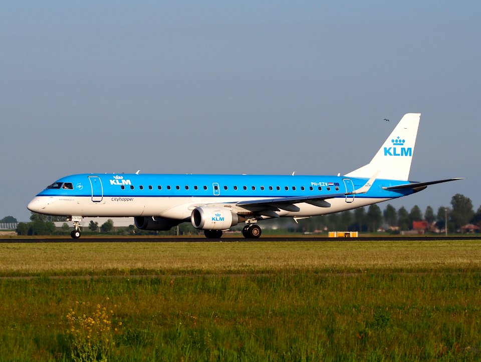 PH-EZV KLM Embraer 190 takeoff from Schiphol (AMS - EHAM), The Netherlands, 17may2014, pic-2
