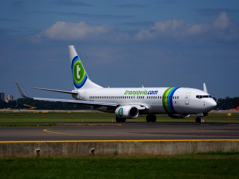 PH-HSI Transavia Boeing 737-8K2(WL) taxiing at Schiphol (AMS - EHAM), The Netherlands, 18may2014, pic-1
