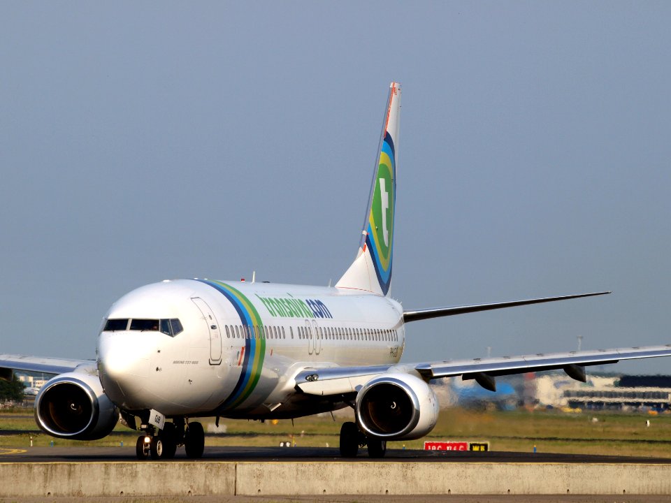 PH-GUB Transavia Boeing 737-8EH(WL) - cn 35832, taxiing 22july2013 pic-001
