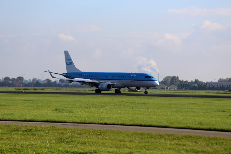 PH-EZU, EHAM
