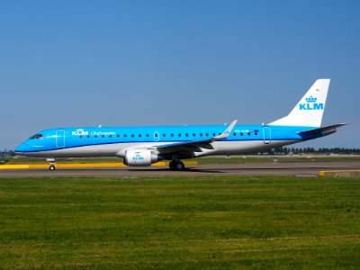 PH-EXD KLM Embraer 190 taxiing at Schiphol (AMS - EHAM), The Netherlands, 18may2014, pic-4