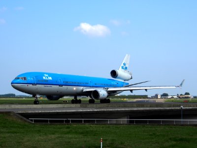 PH-KCB KLM Royal Dutch Airlines McDonnell Douglas MD-11 - cn 48556 pic4