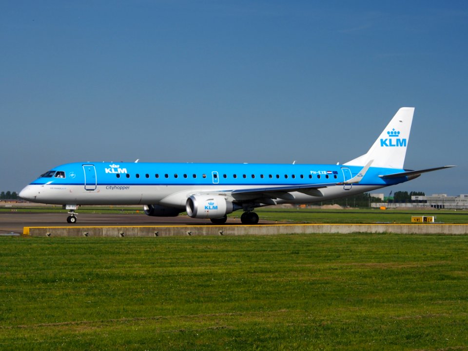 PH-EXB KLM Embraer 190 taxiing at Schiphol (AMS - EHAM), The Netherlands, 17may2014, pic-2