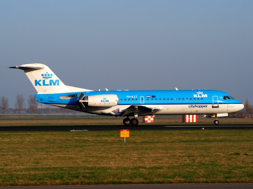 PH-KZT KLM Cityhopper Fokker F70, landing at Schiphol (AMS - EHAM), Netherlands, pic