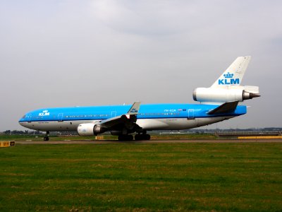 PH-KCA KLM Royal Dutch Airlines McDonnell Douglas MD-11 - cn 48555 taxiing 13july2013 pic3
