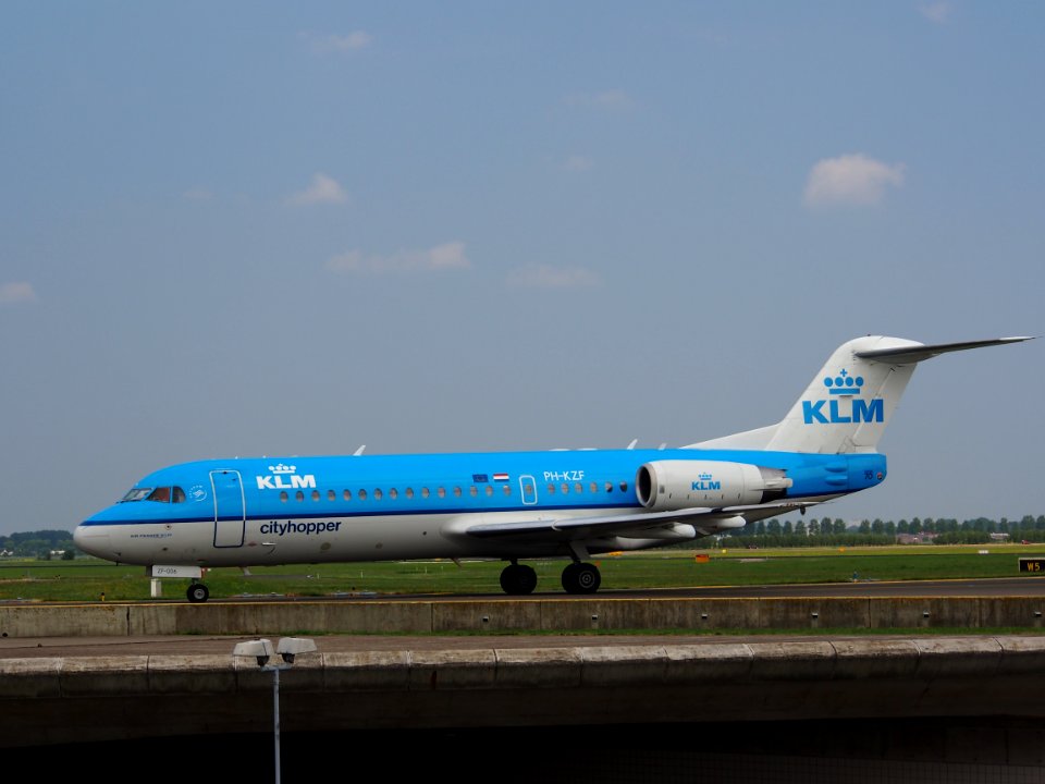 PH-KZF KLM Cityhopper Fokker F70 - cn 11577 - pic3