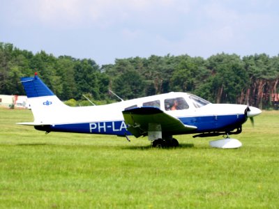 PH-LAG Piper Archer at Hilversum Airport (ICAO EHHV), photo3