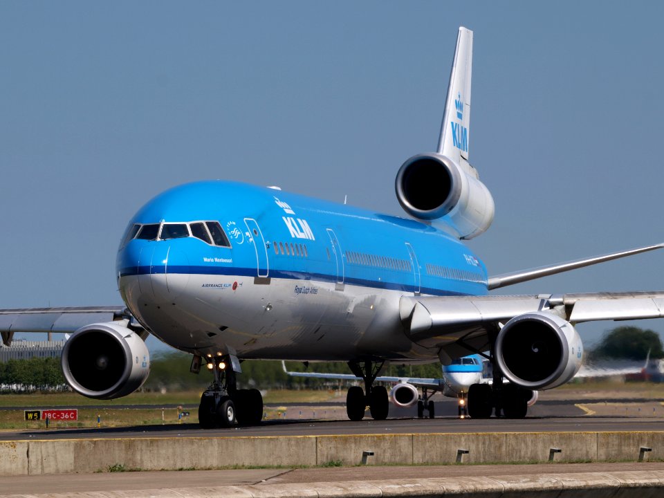 PH-KCB KLM Royal Dutch Airlines McDonnell Douglas MD-11 - cn 48556 taxiing 21july2013 pic-002