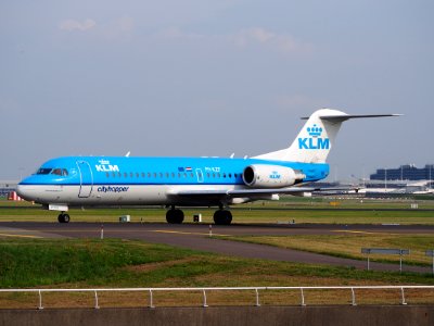 PH-KZF KLM Cityhopper Fokker F70 - cn 11577 taxiing, 25august2013 pic-2