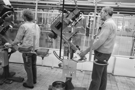 Philips Stadskanaal ontslaat 400 man, Bestanddeelnr 933-8372