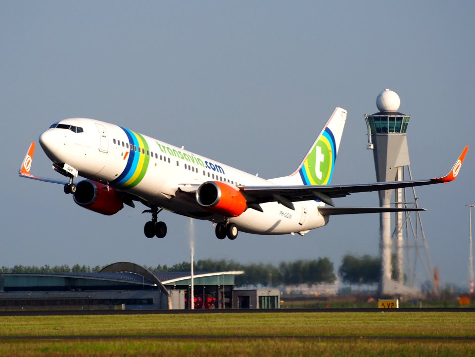 PH-GGW Transavia Boeing 737-8EH(WL), takeoff from Schiphol (AMS - EHAM), The Netherlands, 17may2014, pic-2