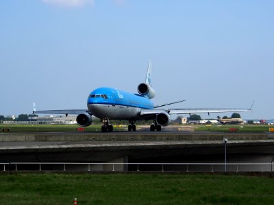 PH-KCB KLM Royal Dutch Airlines McDonnell Douglas MD-11 - cn 48556 pic2