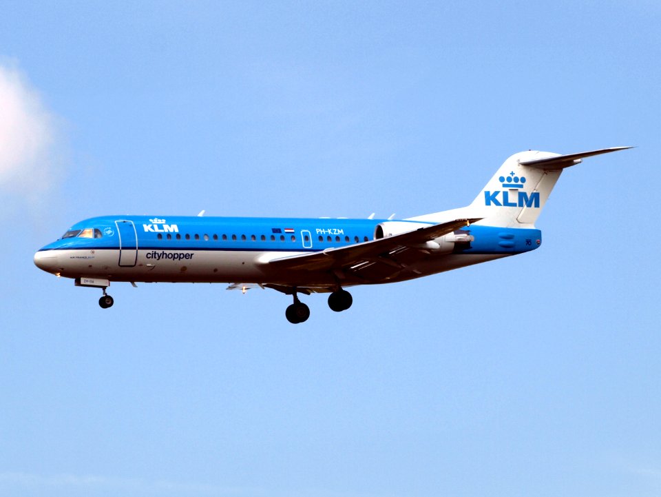 PH-KZM Fokker 70 KLM pic2