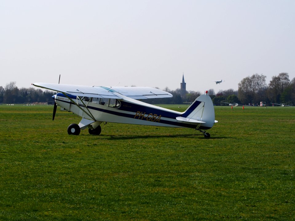 PH-GBA, Piper PA-18-150 at Hilversum Airport (ICAO EHHV), photo1