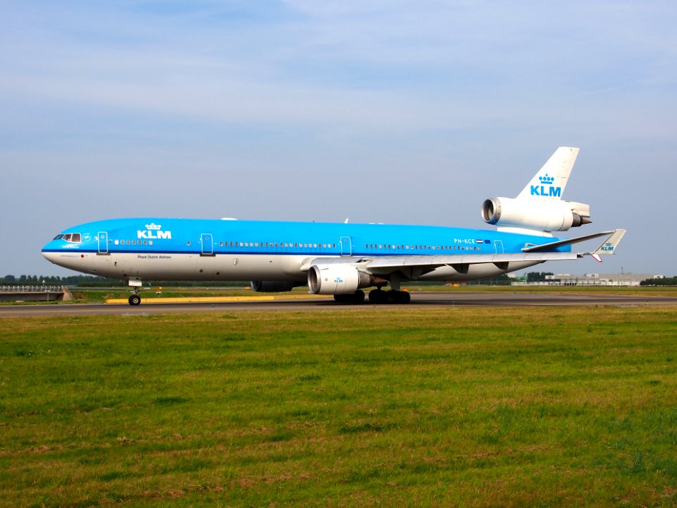 PH-KCE KLM Royal Dutch Airlines McDonnell Douglas MD-11 - cn 48559, taxiing 22july2013 pic-008