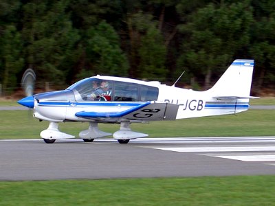 PH-JGB Robin DR 400-160