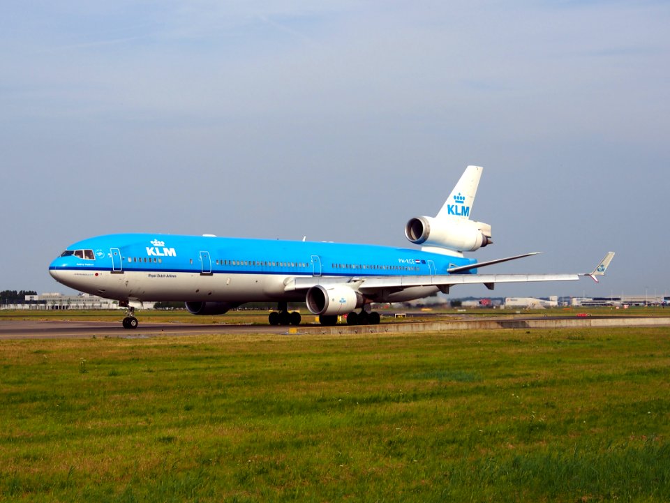 PH-KCE KLM Royal Dutch Airlines McDonnell Douglas MD-11 - cn 48559, taxiing 22july2013 pic-005