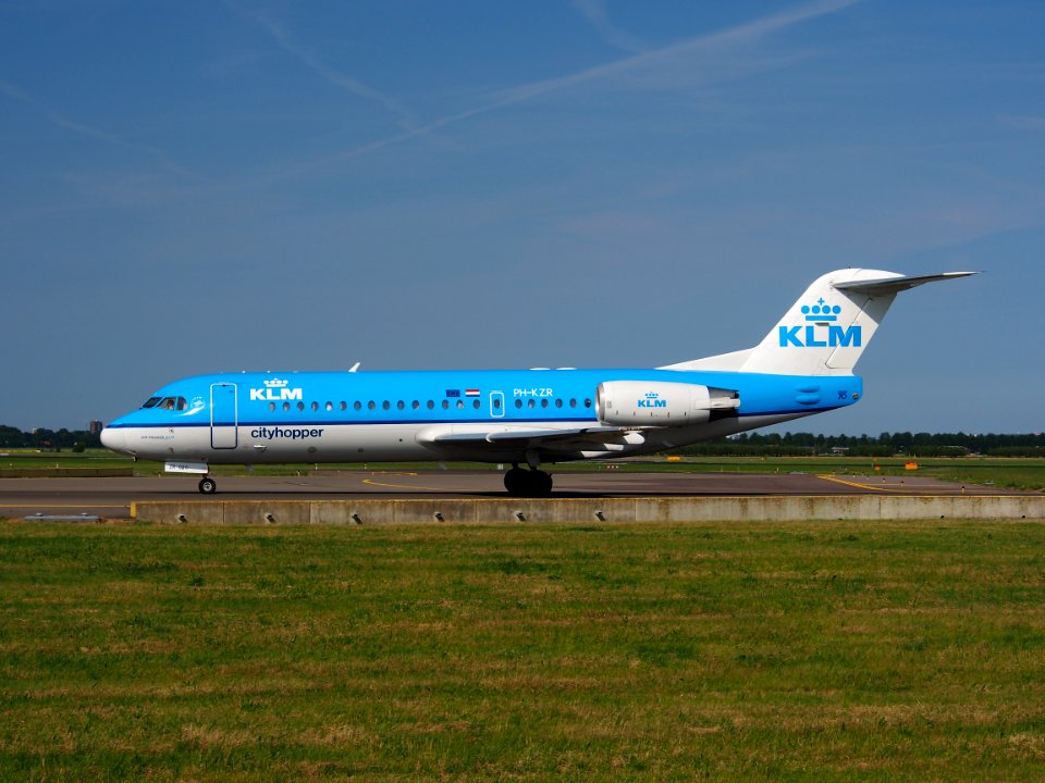 PH-KZR KLM Cityhopper Fokker F70 - cn 11551 - pic2