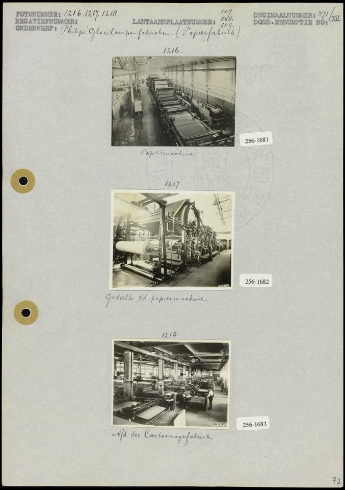 Philips Gloeilampenfabrieken te Eindhoven (papierfabriek). Foto 1 Papiermachi…, Bestanddeelnr 256-1681256-1682256-1683