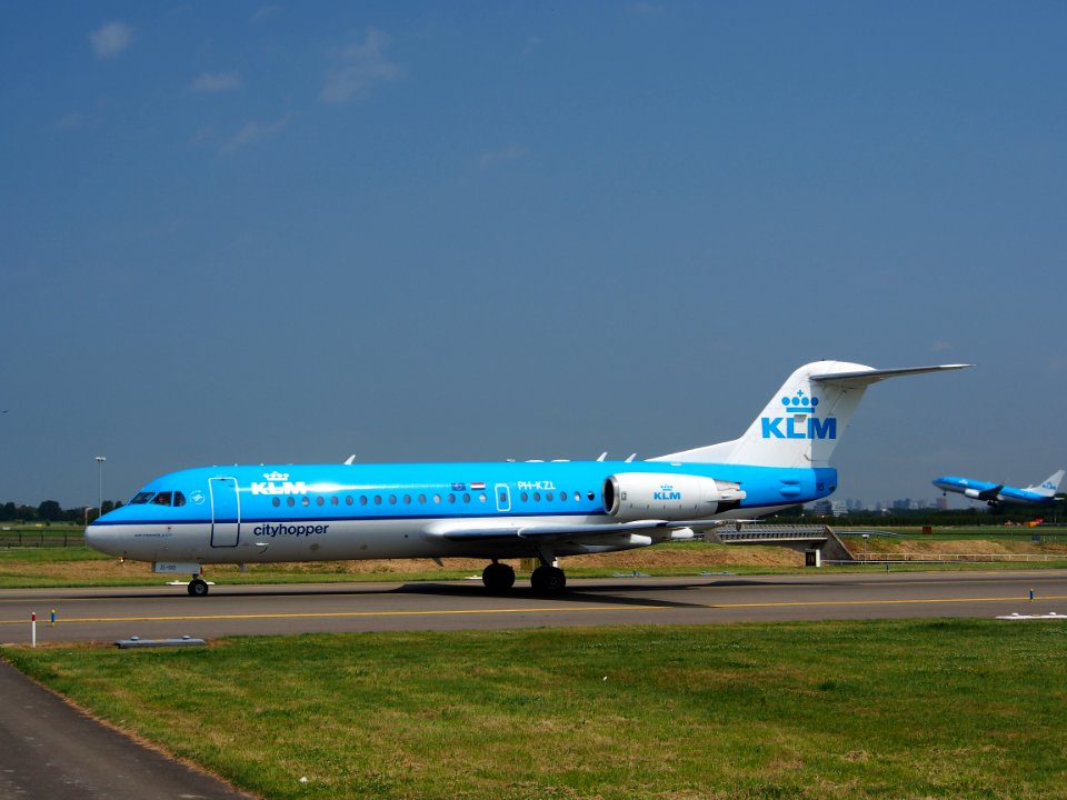 PH-KZL KLM Cityhopper Fokker F70 - cn 11536 - pic2